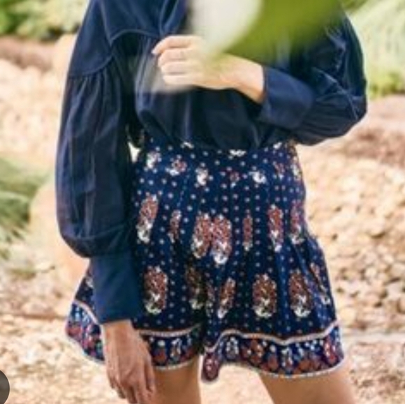 HUNTER BELL Pants - HUNTER BELL Shorts || Size 4